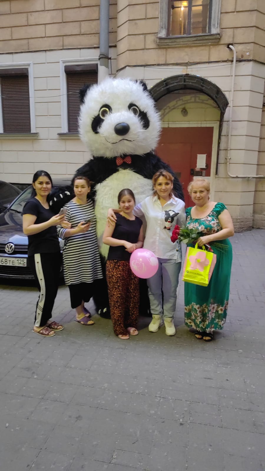 Панда на праздник